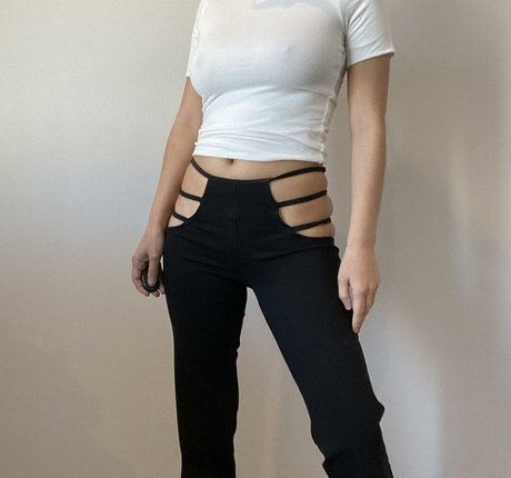 busty petite onlyfans nude img