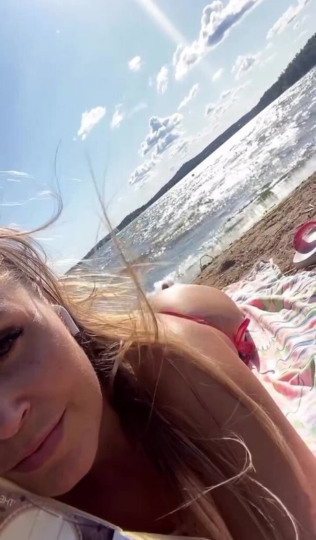 dinahnah exclusive model archive