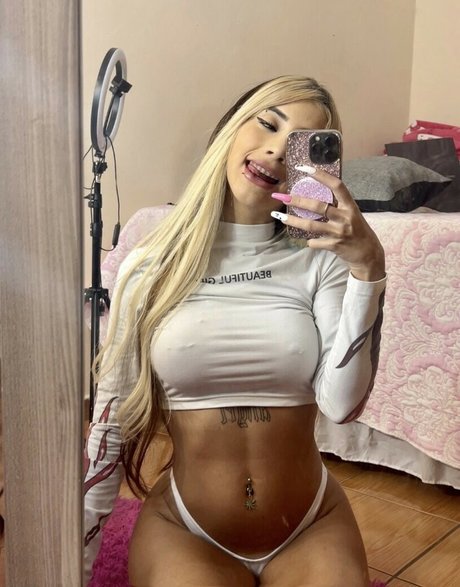 MC Thammy naked model pic