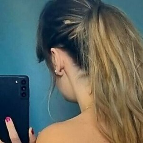 liketeenfree model perfect photo