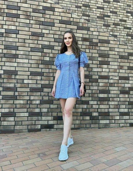 huge fake tits onlyfans exclusive photos