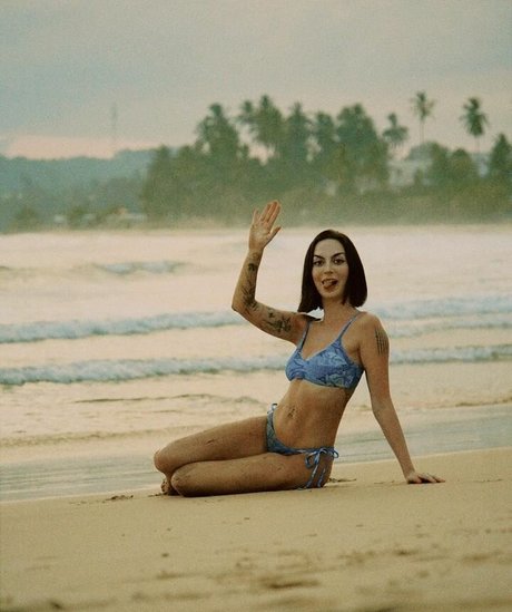 trans asian onlyfans beautiful photo