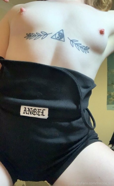 female popular onlyfans hot sexy photo