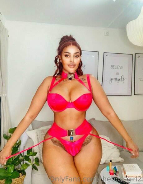 thebossgirl2 beautiful model img