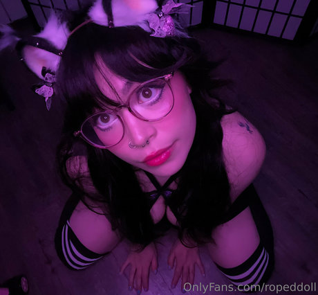 ropeddoll star nude img