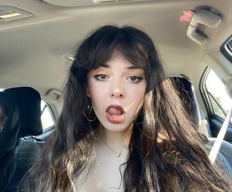 ezsy model porn pics