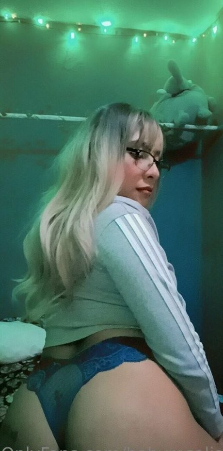 babyrosalia420 model erotic gallery