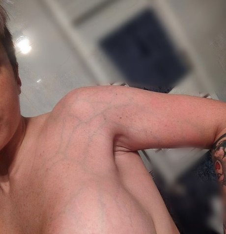 Sary Nekuro pornstar top image