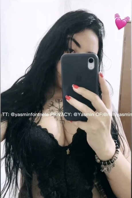 Yasmin Fontenele naked model photos