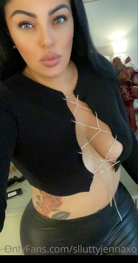 thickbaddie jenna model hd images