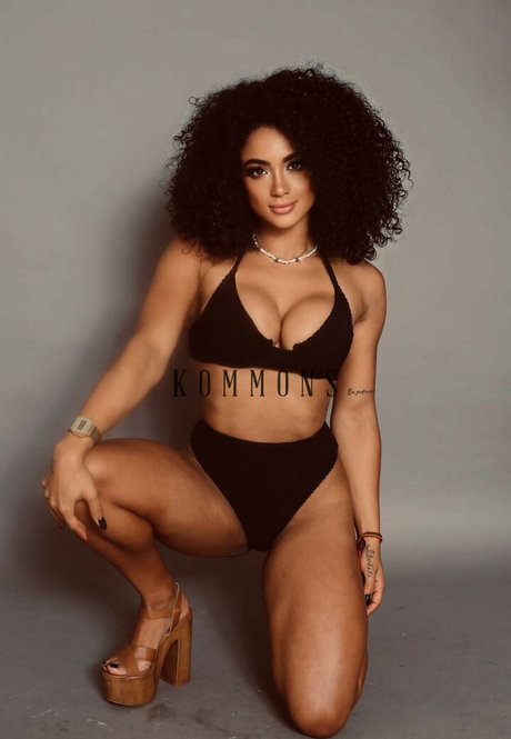 Gabi Melo star gallery