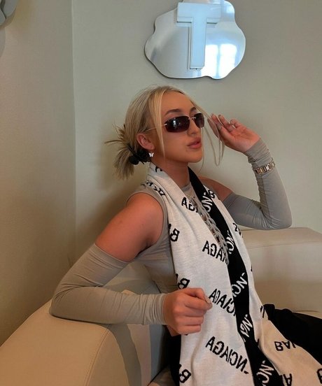 pregnant threesome onlyfans free sex images