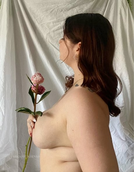 lingeriequeenfree pornstar perfect photos