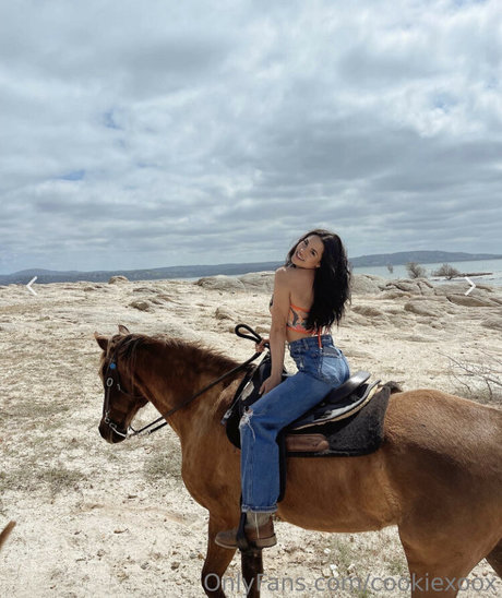 asian blonde onlyfans erotic photos