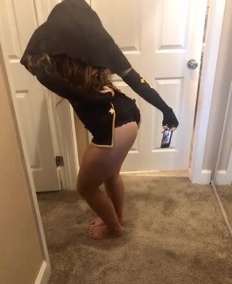 Emma Shore pretty pornstar pics