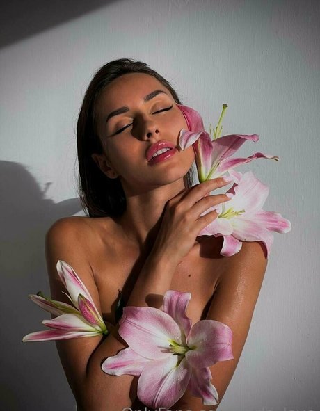 carla love beautiful pornstar picture