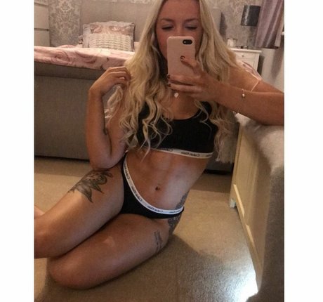 Sophie Partridge pornographic model pics