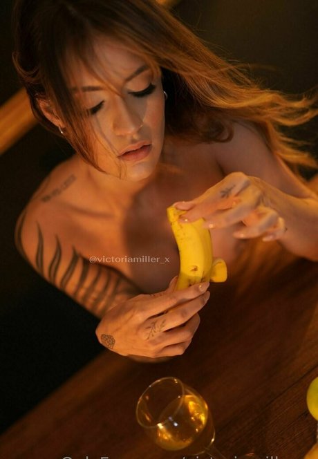 victoriamiller x exclusive actress pictures