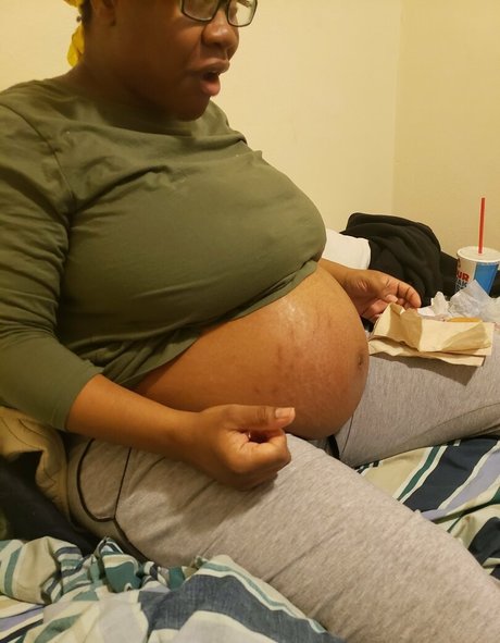 freakythickums model hot photo