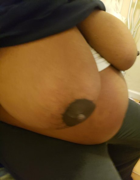 freakythickums art actress photos