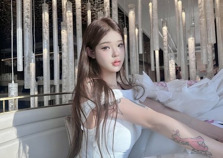 Yuzichucunqi star sexy pics