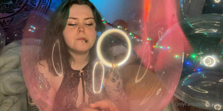 mirror selfie onlyfans hot naked pic