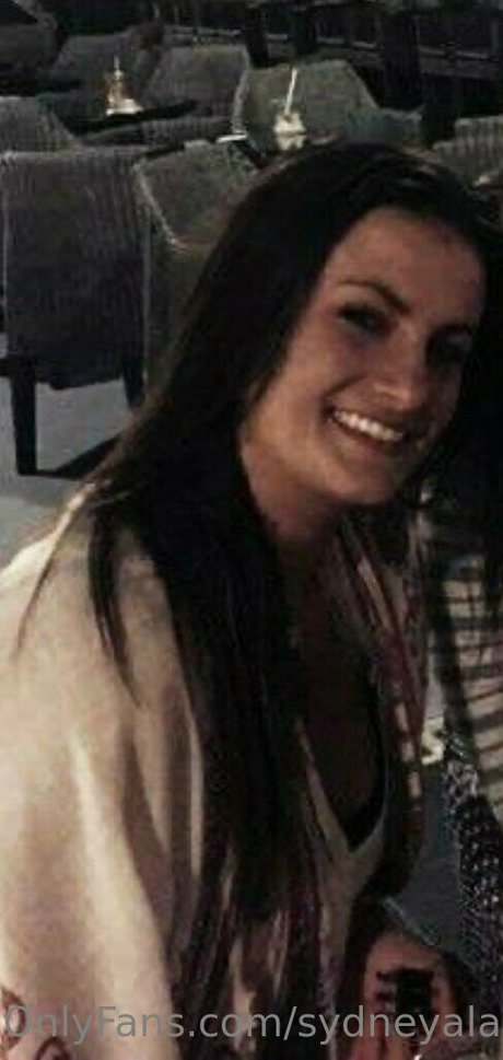 sydneyalan pornographic model image