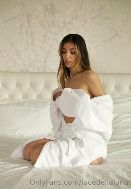 Luna Piombanti nice model picture