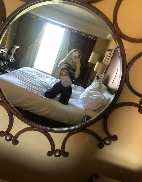 Boudoirbunny top model pictures