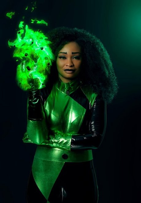 DefinedByKy model hot img