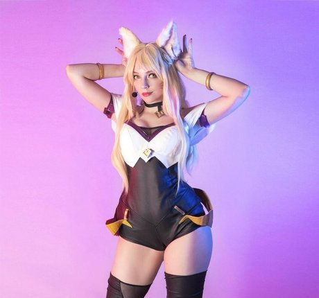 female popular onlyfans top gallery