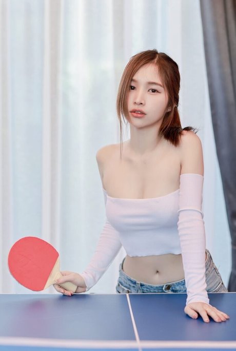 noo sunnly hot model img