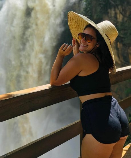 familiasemdestinooficial nudes model photos