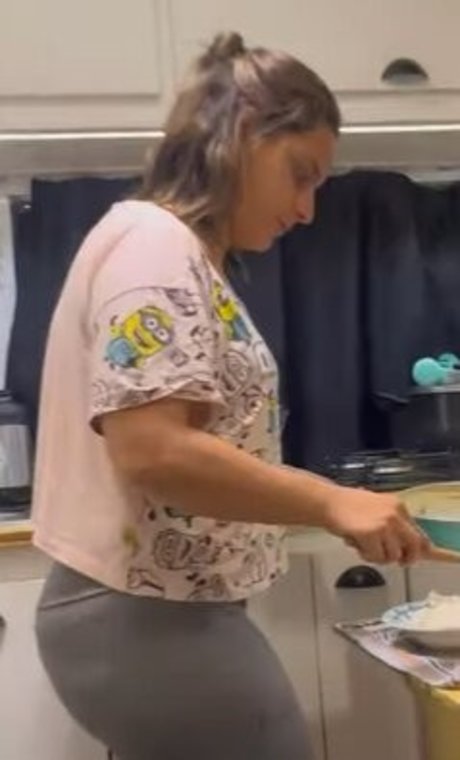 familiasemdestinooficial nudes actress photo