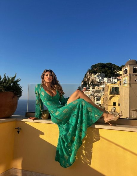 Abroadwithmila nudes actress photo