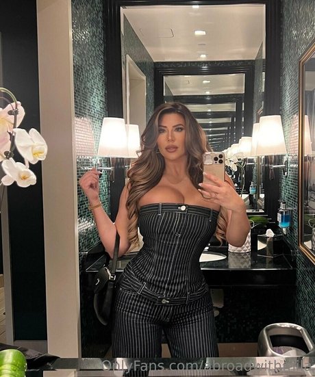 Abroadwithmila xxx actress picture