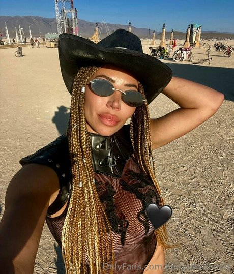 college girl onlyfans xxx galleries