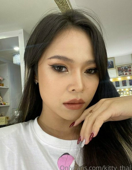 hairy vagina onlyfans erotic galleries