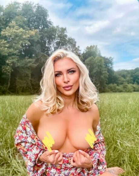 mom fuck onlyfans erotic img