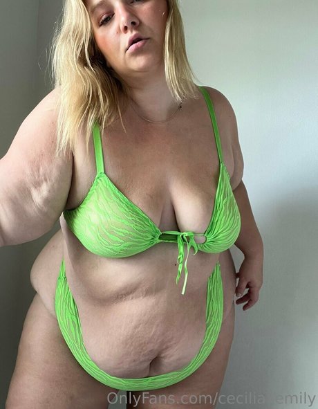 ceciliaxemily xxx model photo