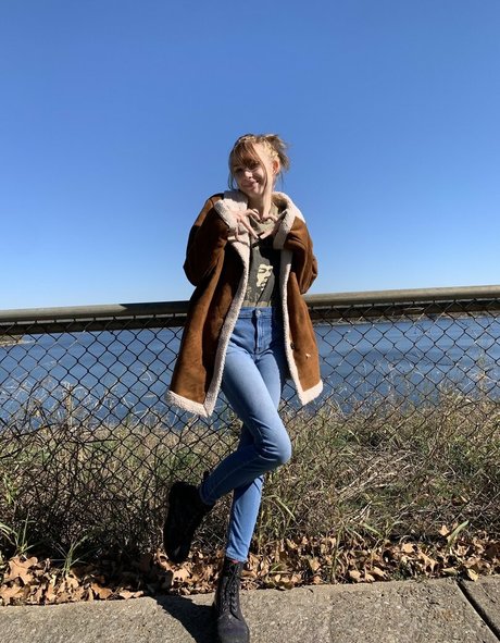 selflovesage model nice pictures