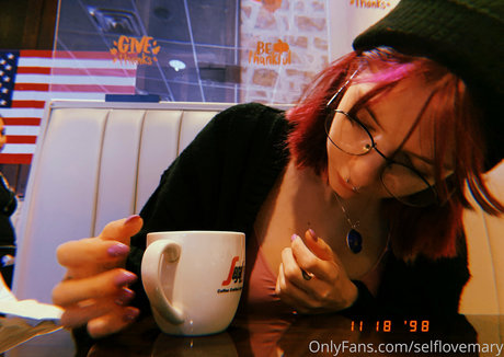 selflovesage star adult picture