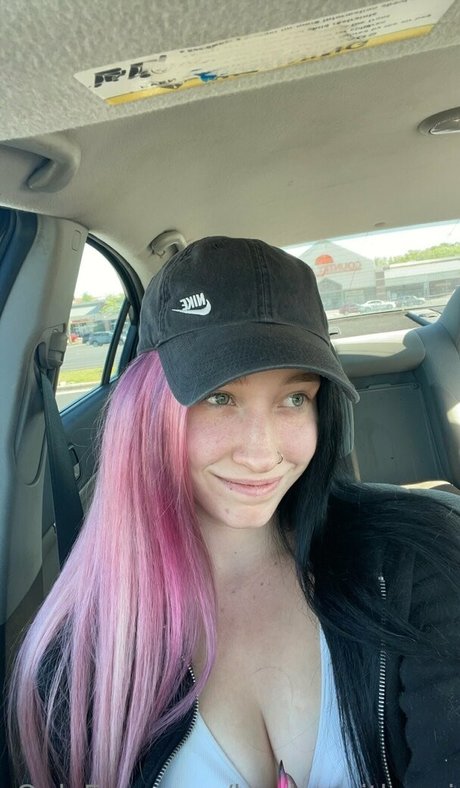 guy onlyfans pretty images