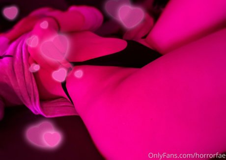 lewdfaerie model hd photo