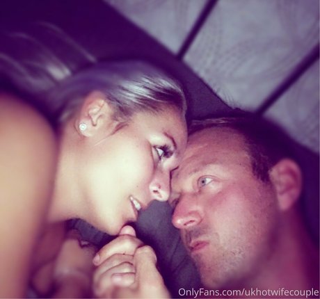 ukhotwifecouple star exclusive archive