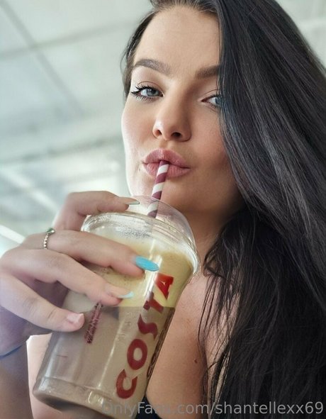 shantellexx69 sexy model pic