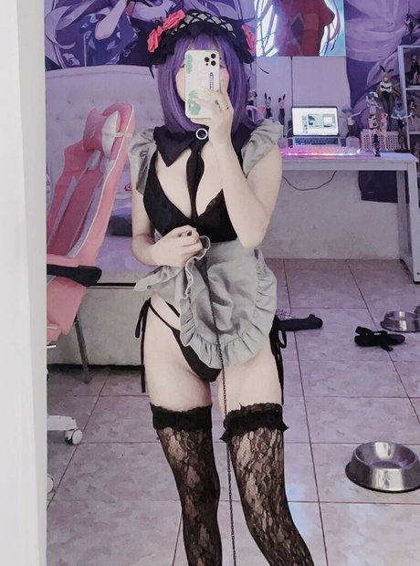 Akari Cos free star gallery