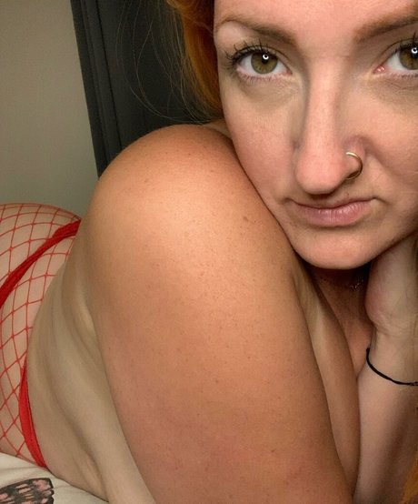 Della M star exclusive pic