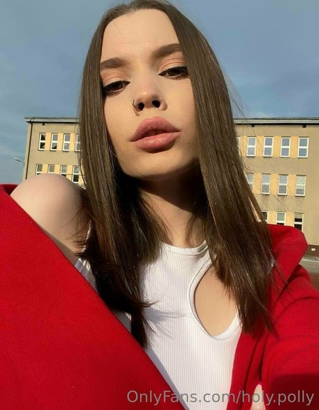 holy polly beautiful actress img