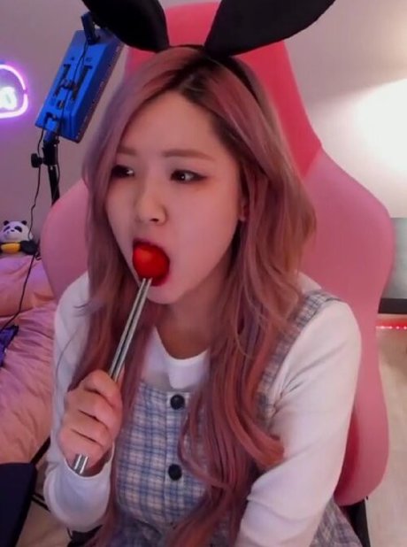 thigh high boots onlyfans porn image